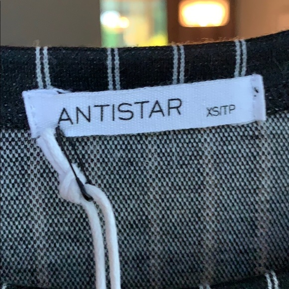 A vertical stripped NWT T-shirt dress - Picture 3 of 3